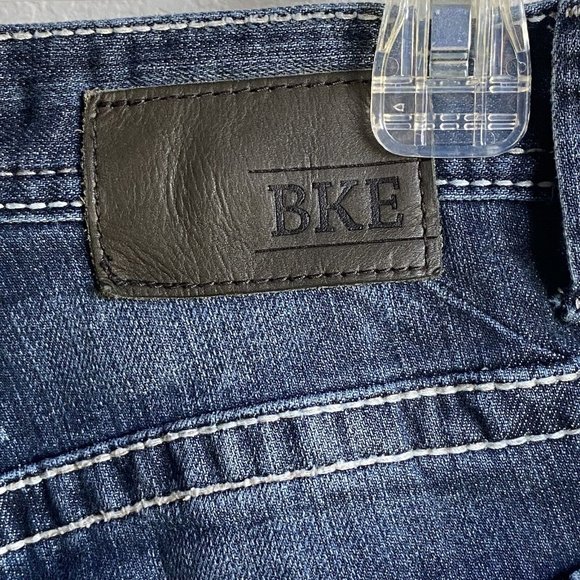 BKE Jeans Sz 28S Blue Carter Bootcut Dark Wash Faded Preppy Denim - Picture 8 of 15